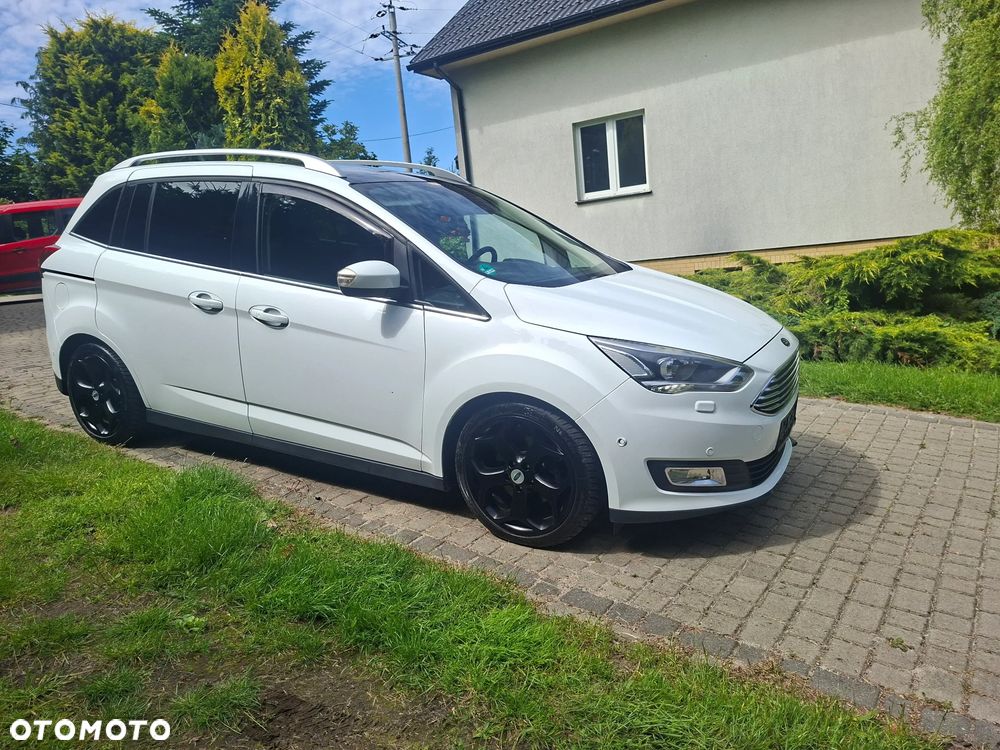 Ford Grand C-MAX - 10