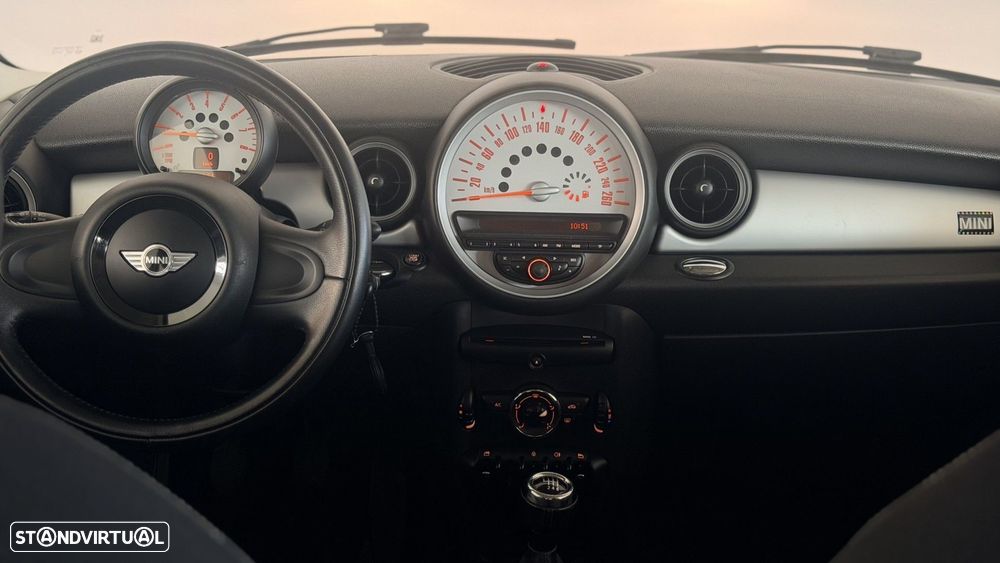 MINI 3 Portas One 1.6 - 8