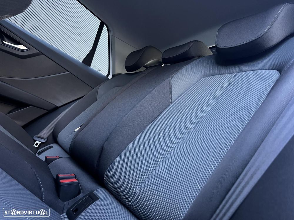 Audi Q2 30 TFSI Design - 9
