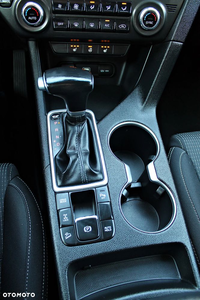 Kia Sportage 1.6 T-GDI L Business Line 4WD DCT - 17