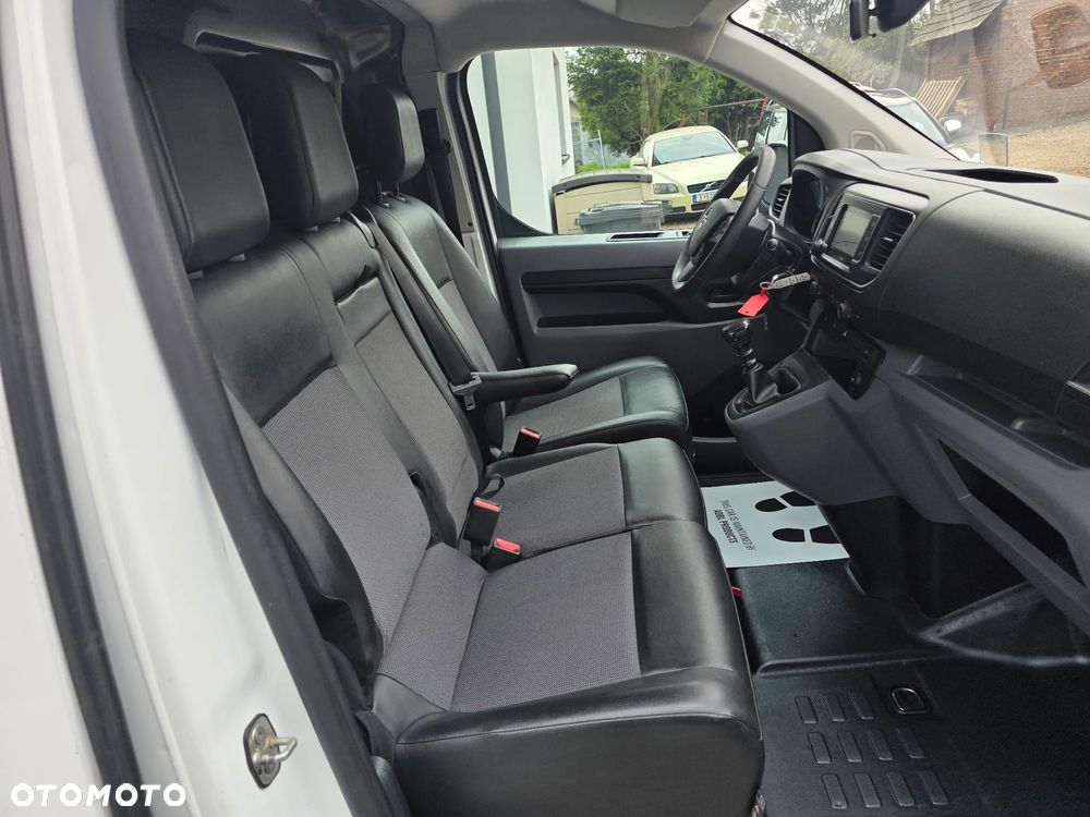 Opel Vivaro - 26