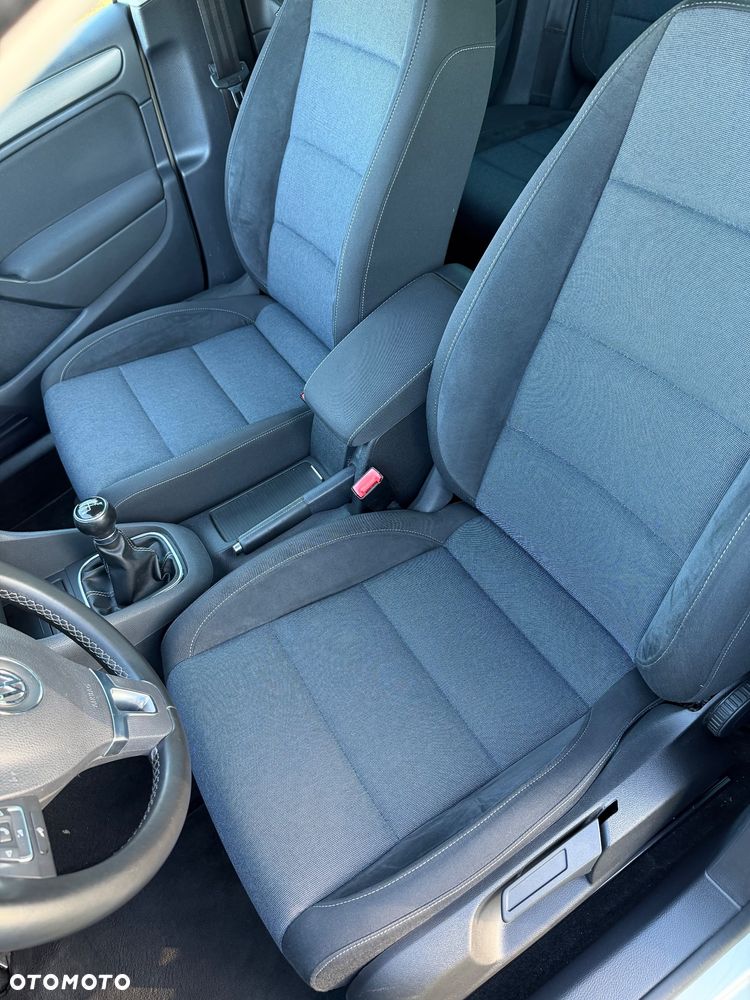 Volkswagen Golf - 23