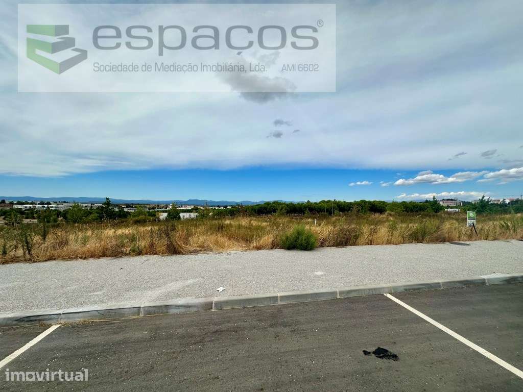 Terreno para construção junto ao Forum Castelo Branco - Grande imagem: 3/5