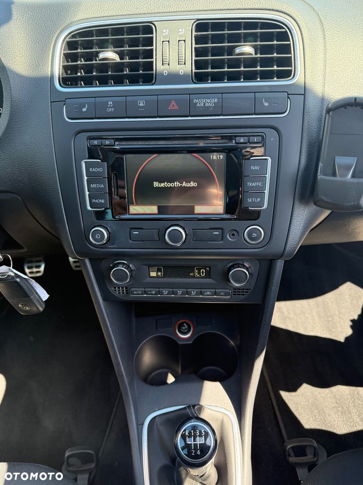 Volkswagen Polo 1.4 16V Highline - 25