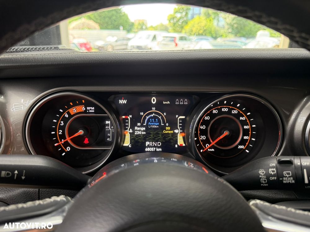 Jeep Wrangler 2.2 CRD AT8 Sahara - 11
