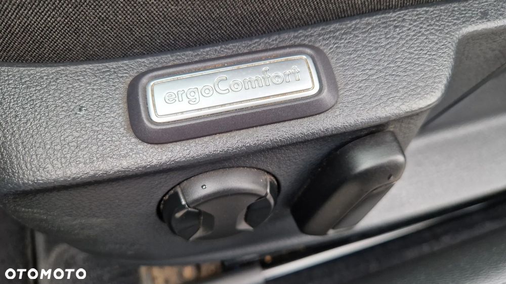 Volkswagen Passat - 26