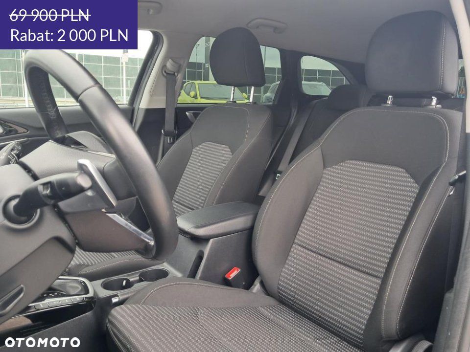 Kia Ceed - 11