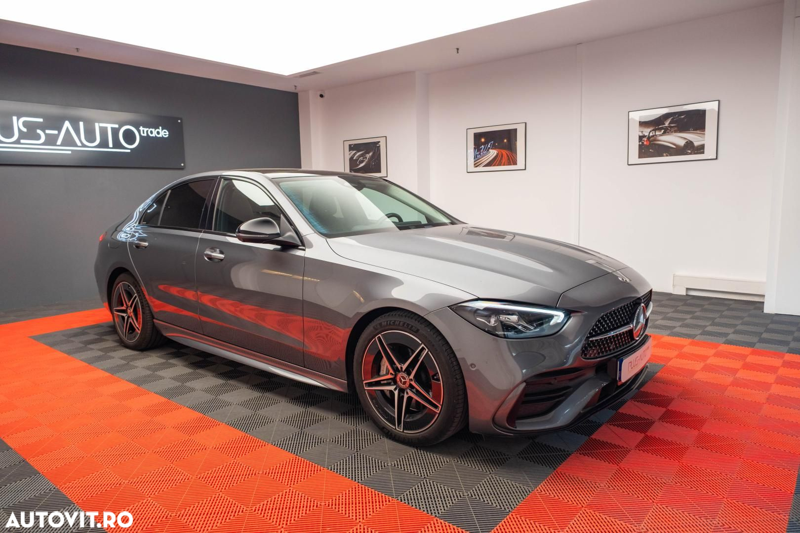 Mercedes-Benz C 300 4Matic T 9G-TRONIC - 16