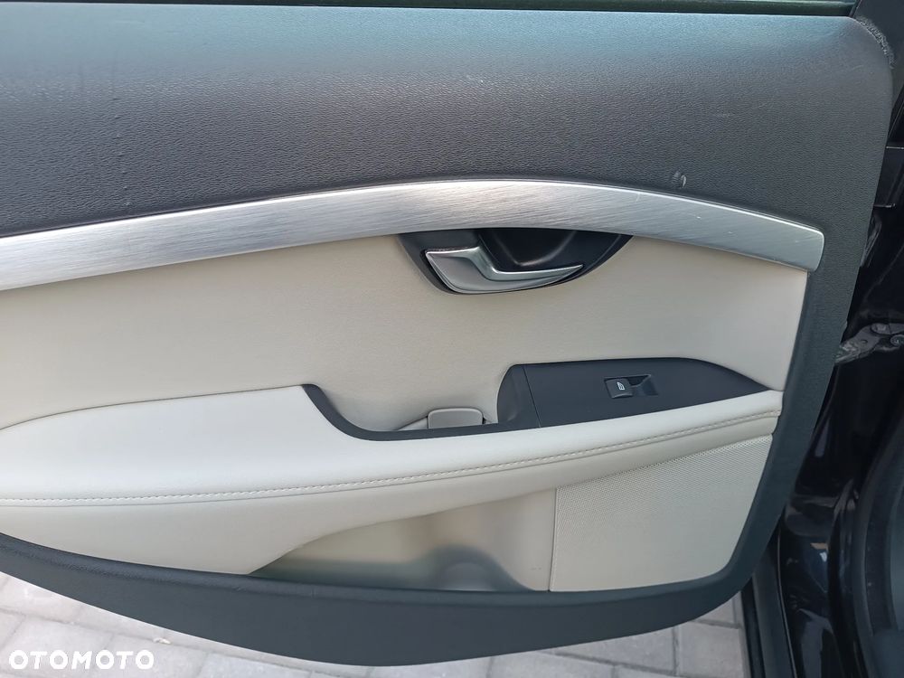 Volvo V70 DRIVe Momentum - 17