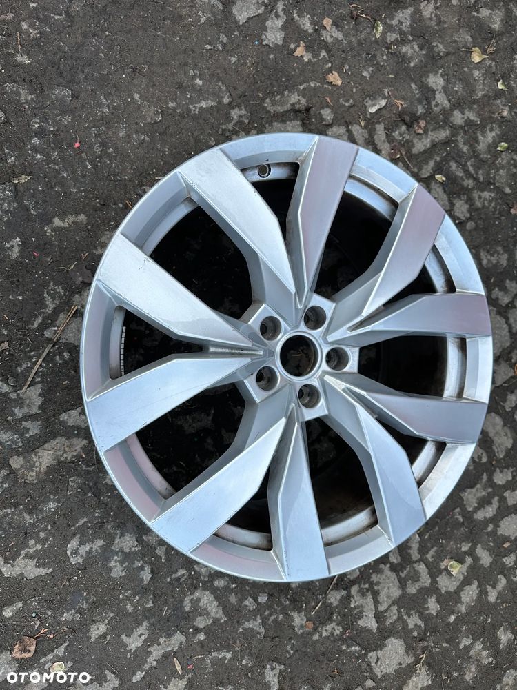 Felga VW Touareg 9J x 20 ET 33 760601025C 1szt. - 2