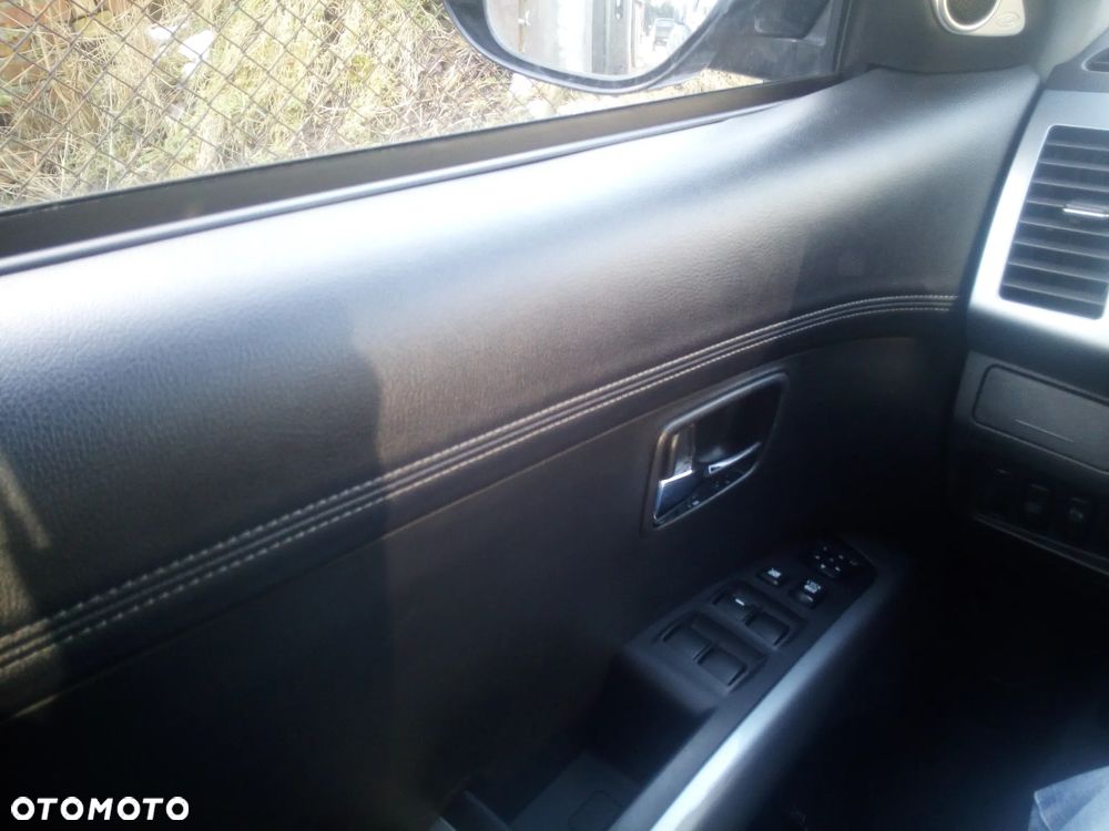 Mitsubishi Outlander 2.0 DID Instyle - 10