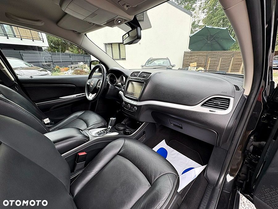 Fiat Freemont 2.0 Multijet Lounge AWD - 32