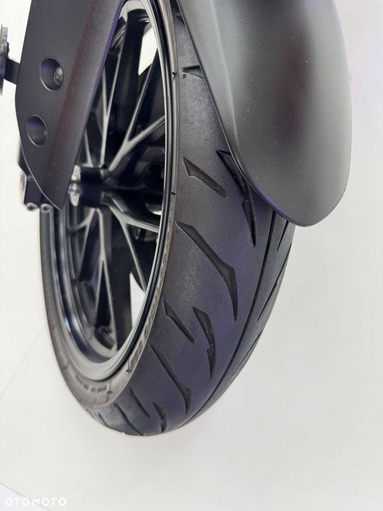 Yamaha MT - 22