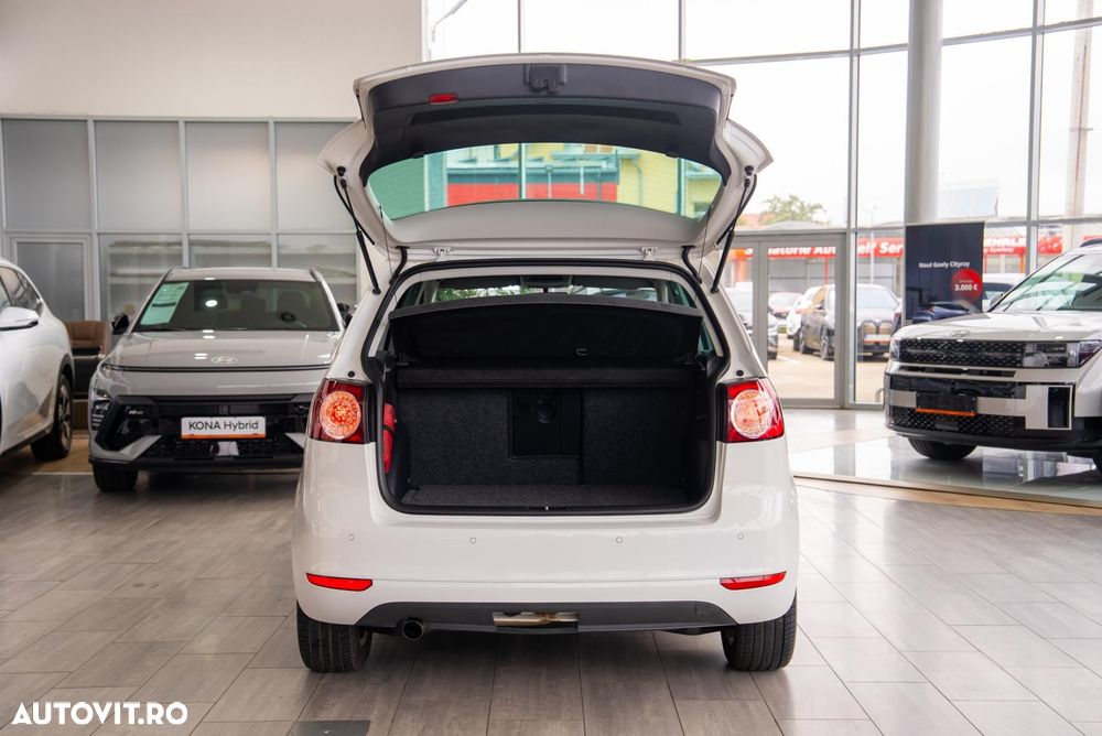 Volkswagen Golf Plus 1.6 TDI DPF Style - 13