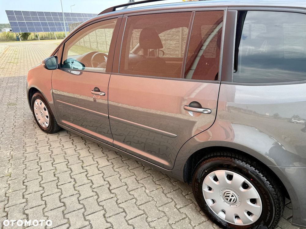 Volkswagen Touran 1.6 TDI DPF Comfortline - 6