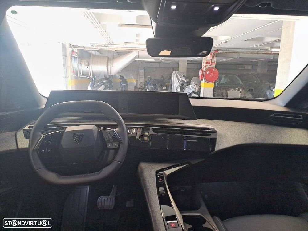 Peugeot 5008 1.2 Hybrid Allure e-DCS6 - 8