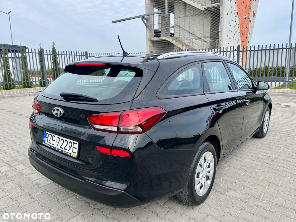 Hyundai i30 1.6 CRDi Automatik Trend - 6