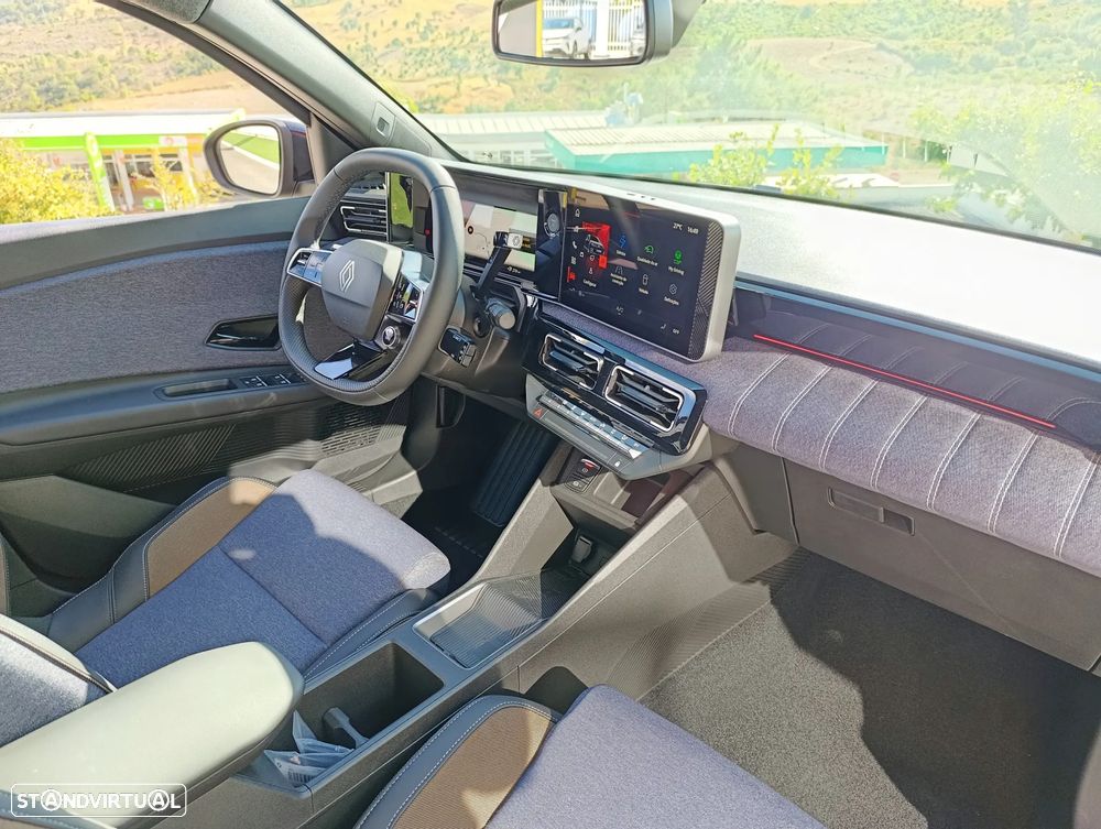 Renault 5 E-Tech - 11