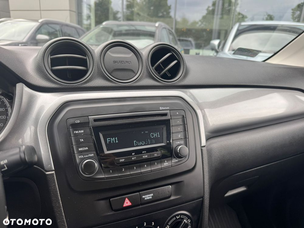 Suzuki Vitara 1.6 Comfort 2WD - 11