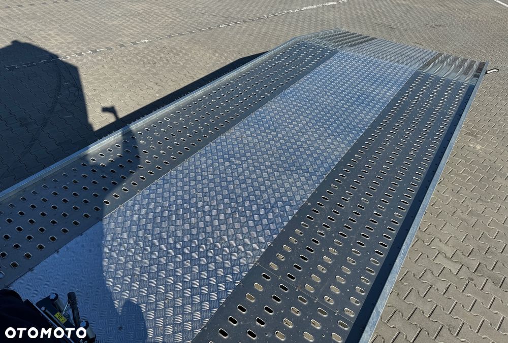 Iveco Daily 2022r ‼️72C18‼️3.0 NOWA Laweta Pomoc Drogowa Zarejestrowany jako Specjalny DMC 7200kg Salon Polska Niski Przebieg Autotransporter Sypialka - 38