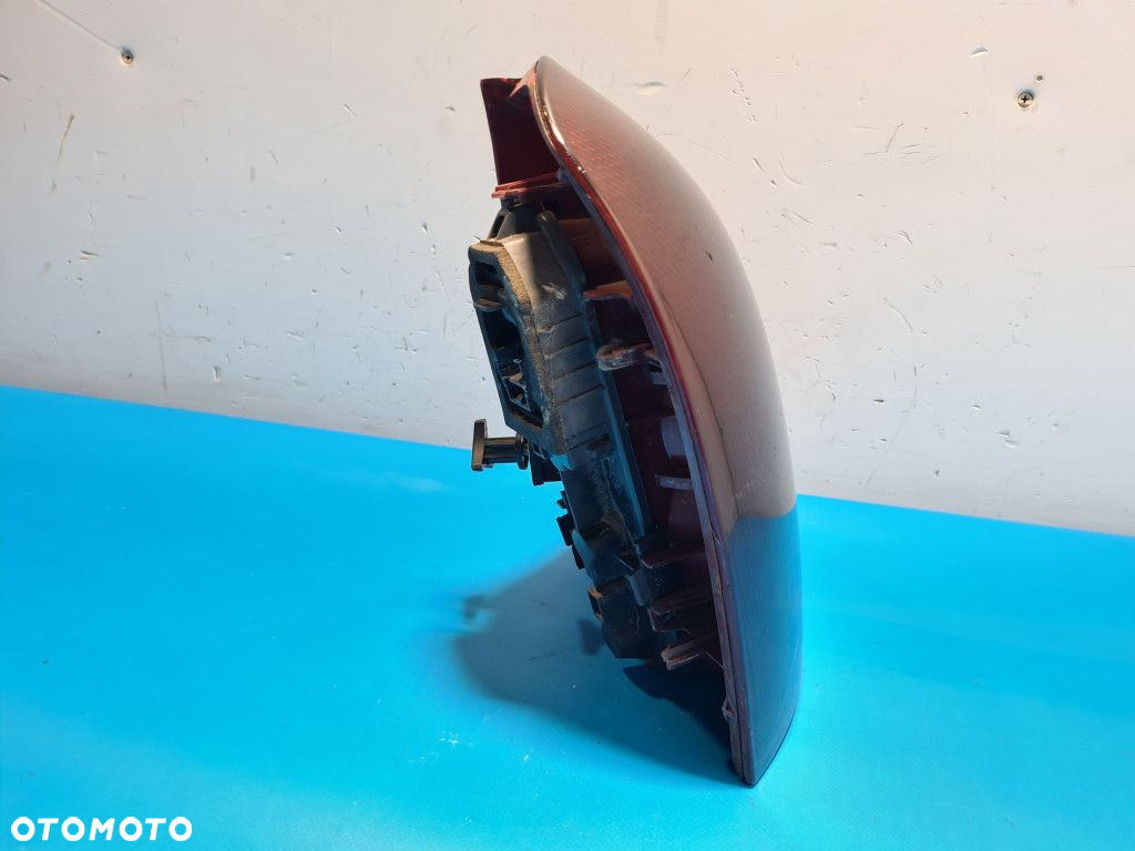LAMPA PRZYCIEMNIONA  TYŁ LEWA CLIO II - 4