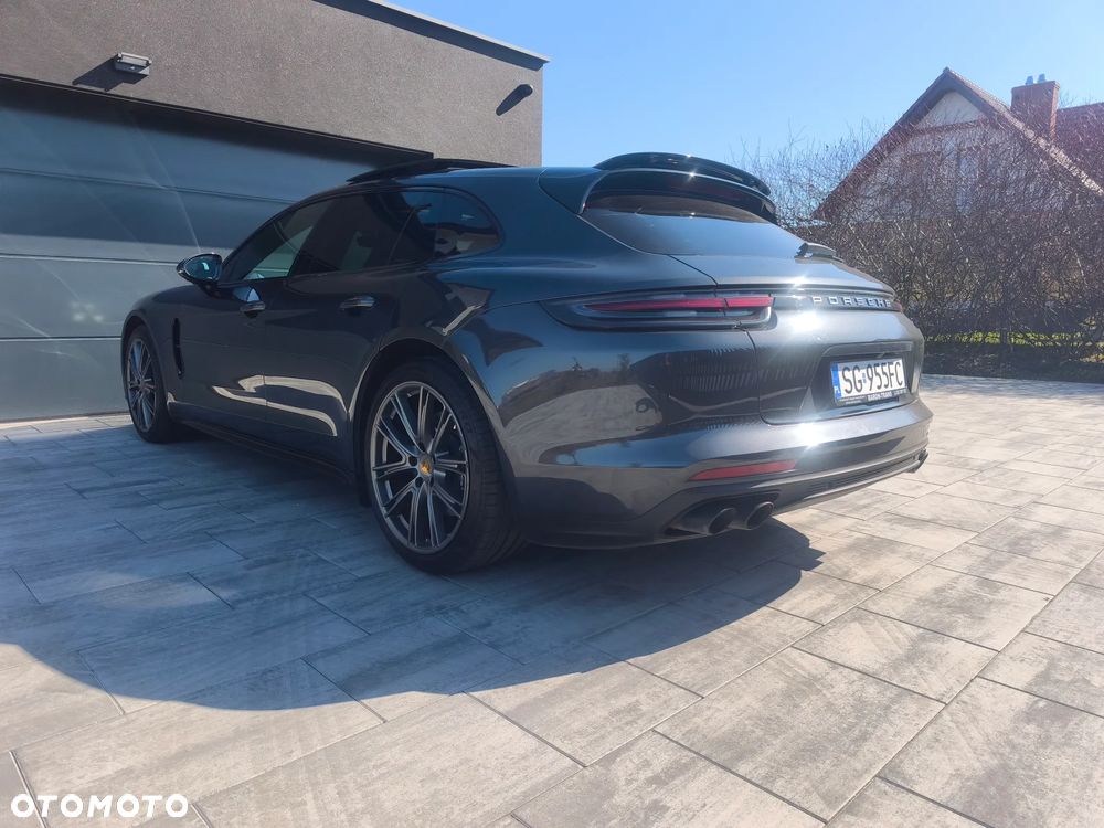 Porsche Panamera - 23