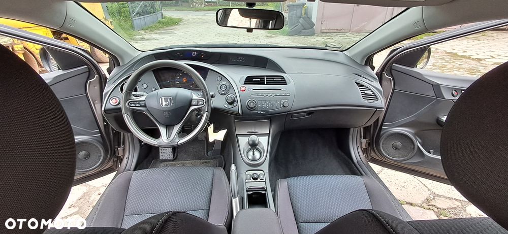 Mazda 3 1.6 Sport Active - 23