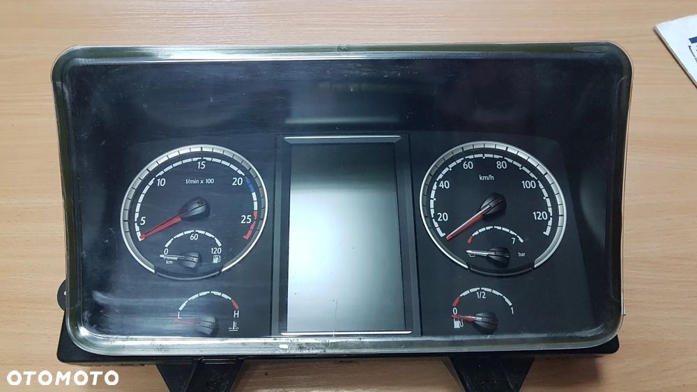 LICZNIK ZEGARY ZESTAW SCANIA R 2061585