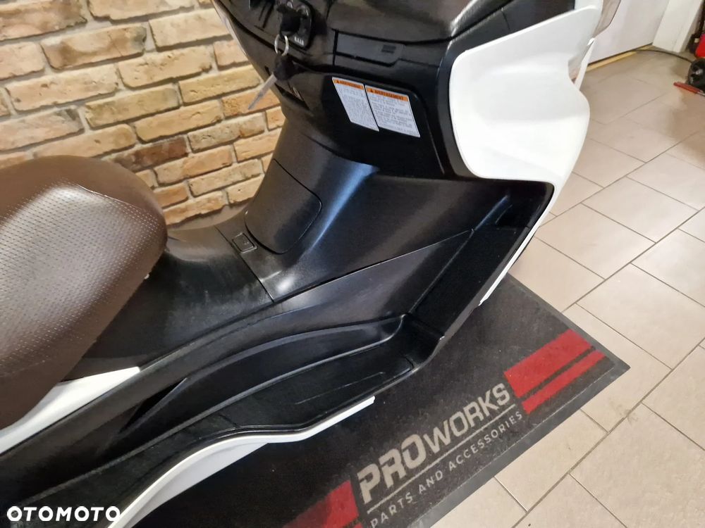Suzuki Burgman - 30