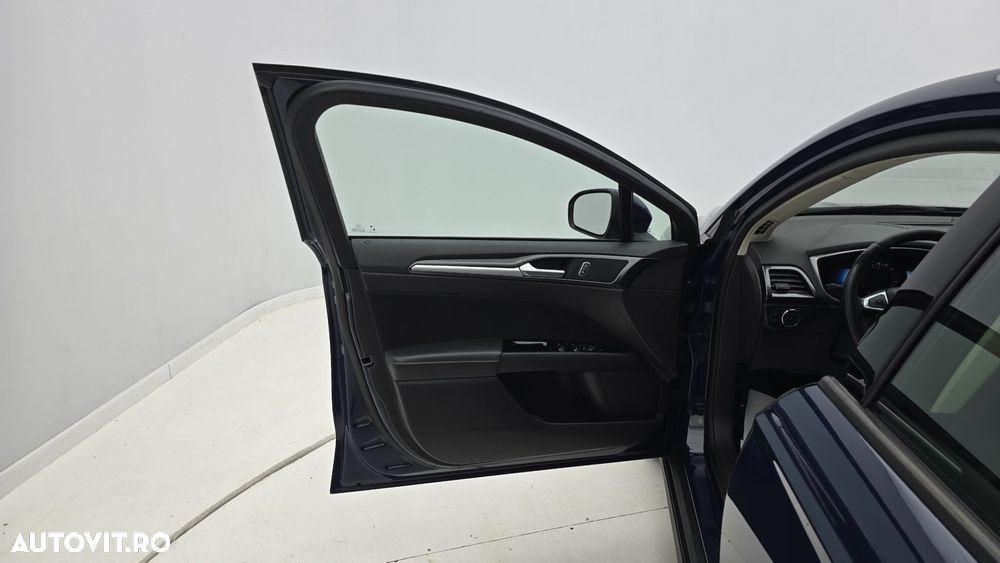 Ford Mondeo 2.0 HEV Trend - 10