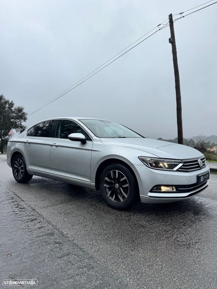 VW Passat 2.0 TDI Highline - 4