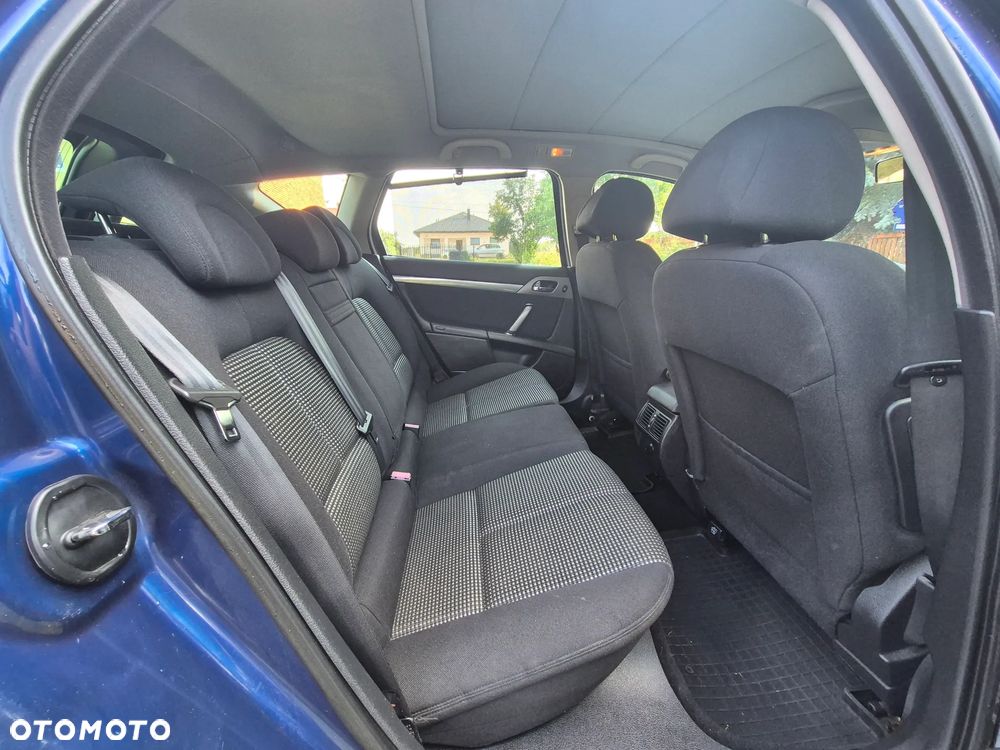 Peugeot 407 - 20