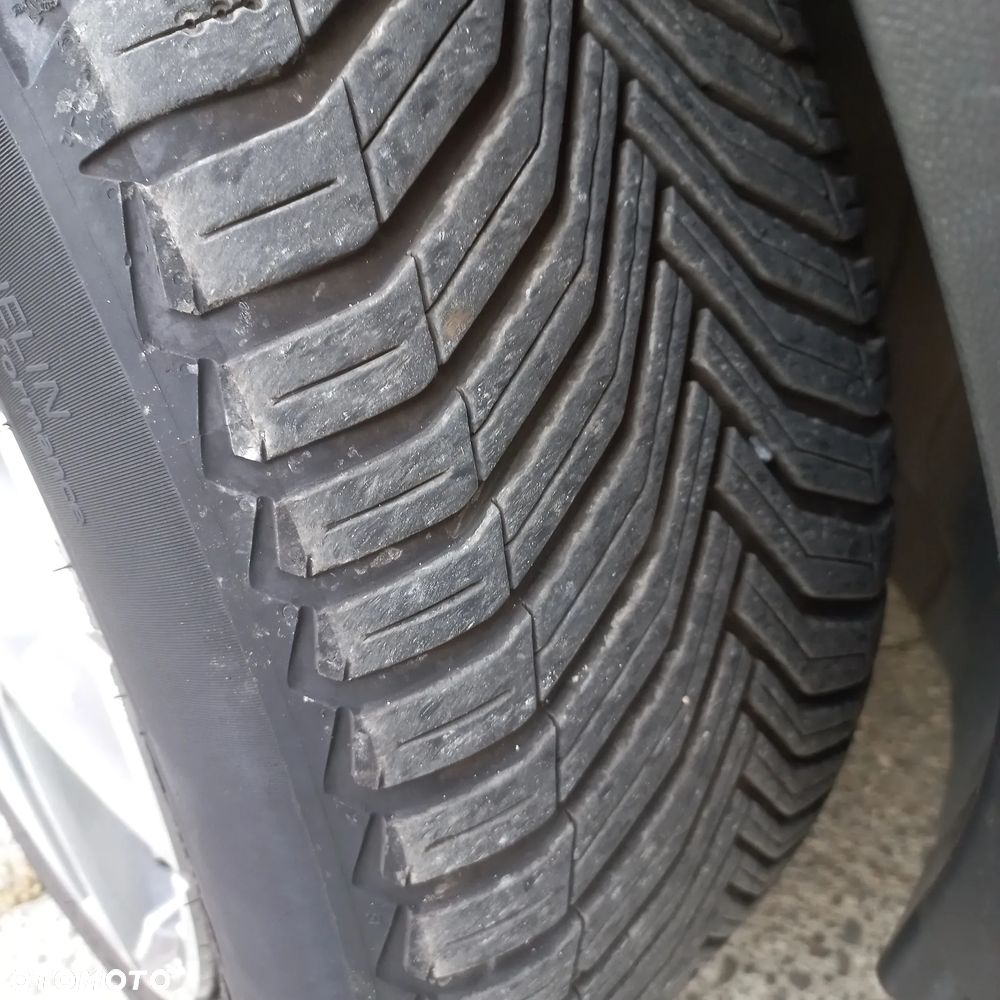 Mercedes-Benz GLC - 16