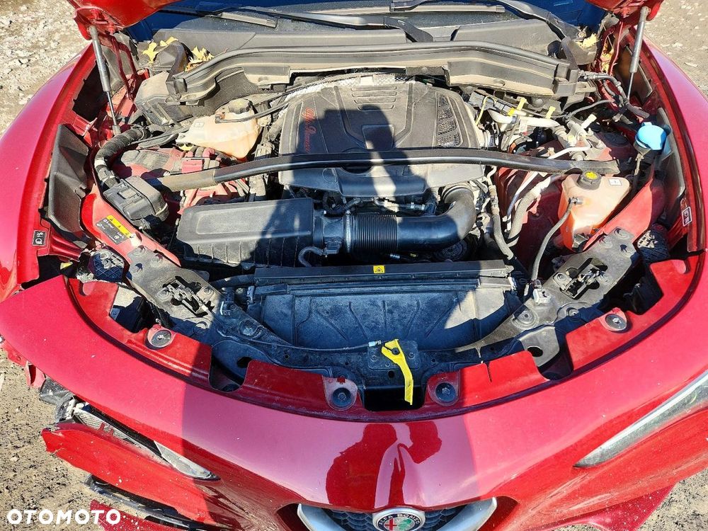 Alfa Romeo Stelvio 2.0 Turbo 16V AT8-Q4 Veloce Ti - 12