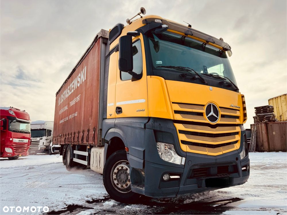 Mercedes-Benz Actros - 2