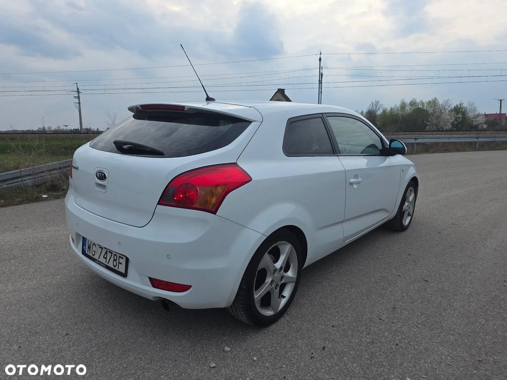 Kia ProCeed 2.0 Optimum + - 7