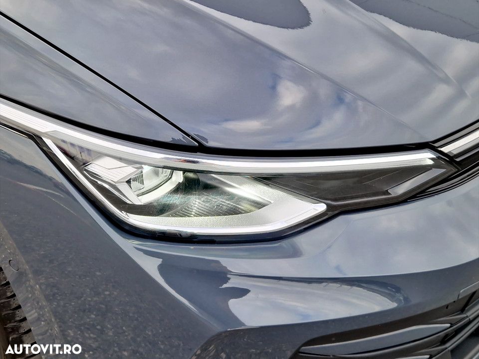 Volkswagen Golf 1.5 eTSI DSG MHEV Life - 9