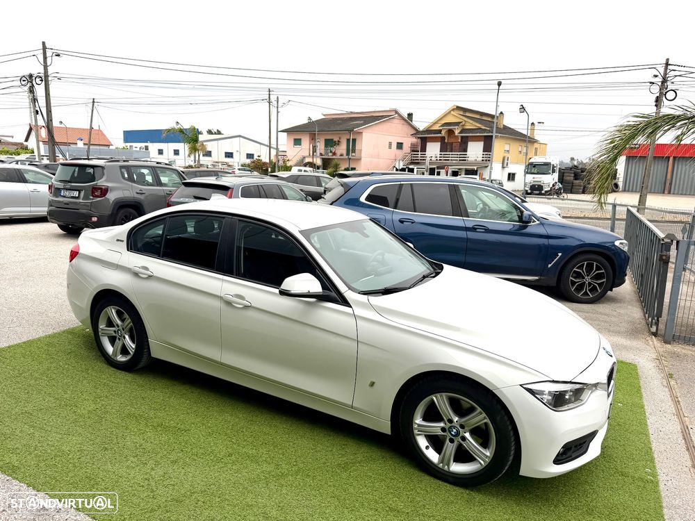 BMW 330 e iPerformance Advantage - 6