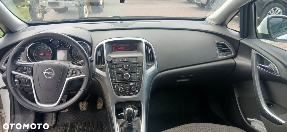 Opel Astra 1.4 Turbo Active - 10