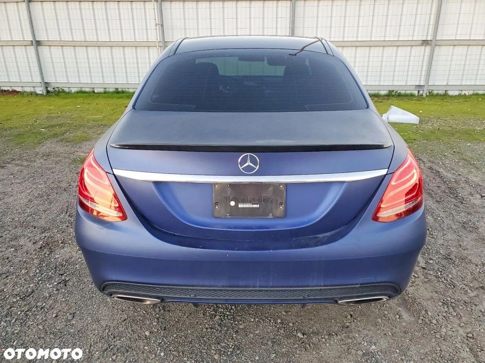 Mercedes-Benz Klasa C 300 9G-TRONIC - 6