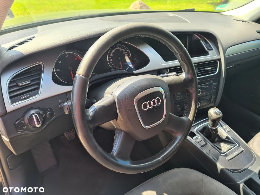 Audi A4 Avant - 5