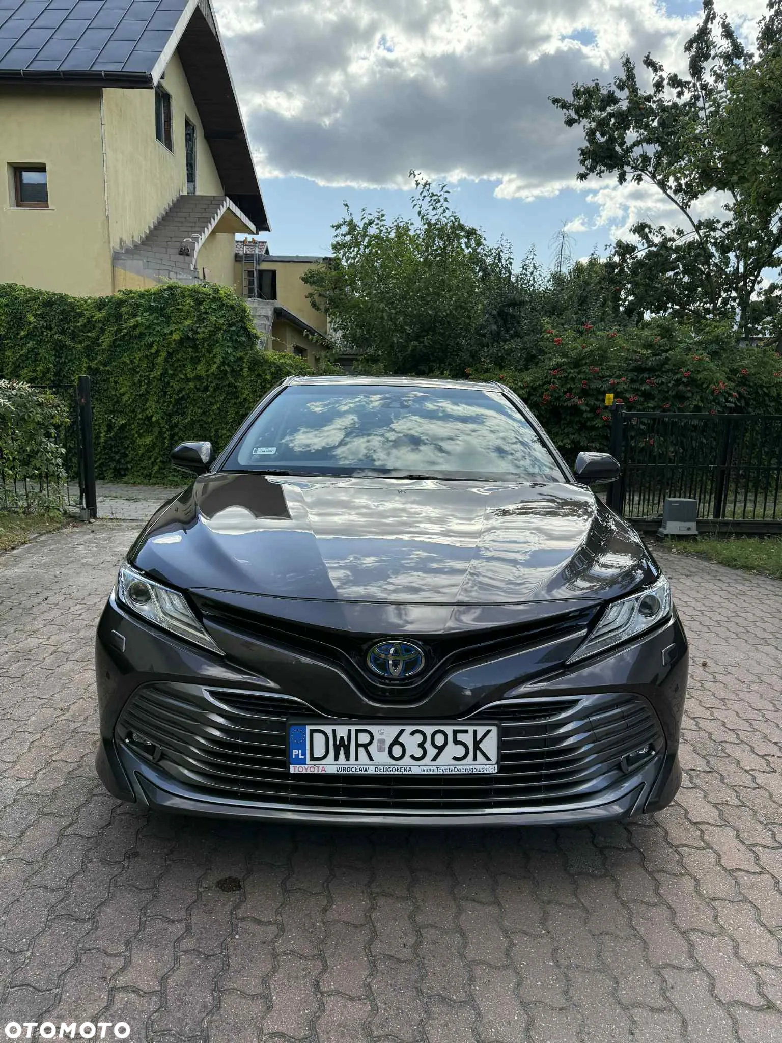 Toyota Camry 2.5 Hybrid Executive CVT - 6