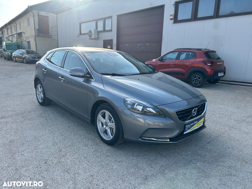 Volvo V40 D4 VEA Momentum - 9