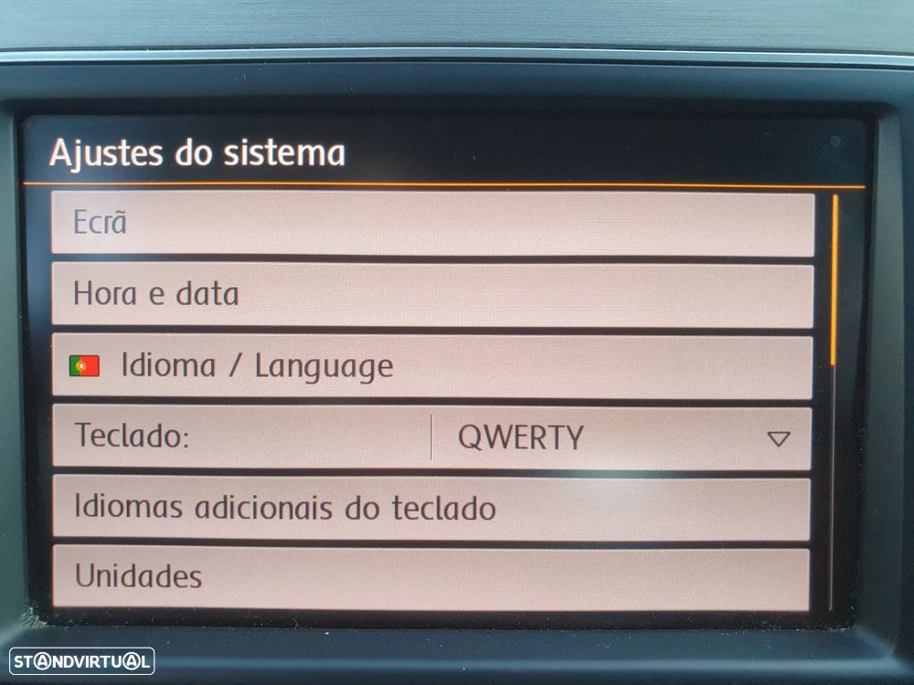 VW Golf 1.6 TDI Confortline - 22