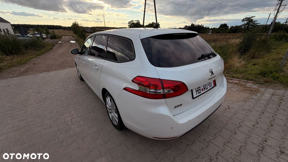 Peugeot 308 BlueHDi 120 Stop & Start Winter Edition - 23