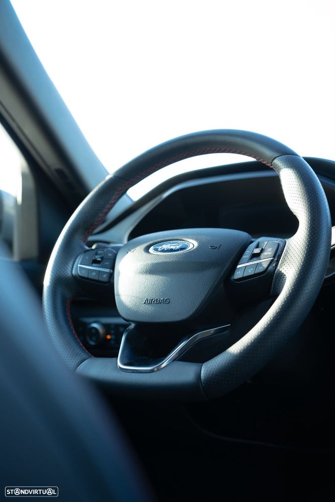 Ford Kuga - 4