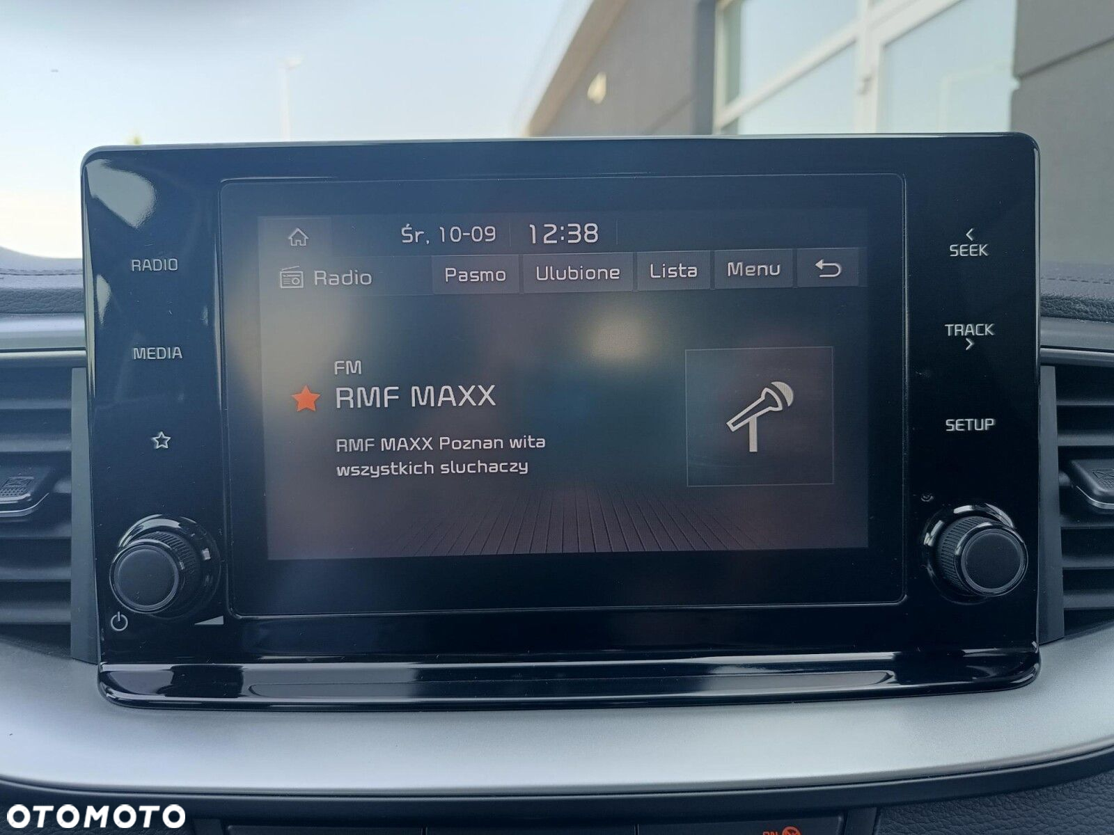 Kia XCeed - 27