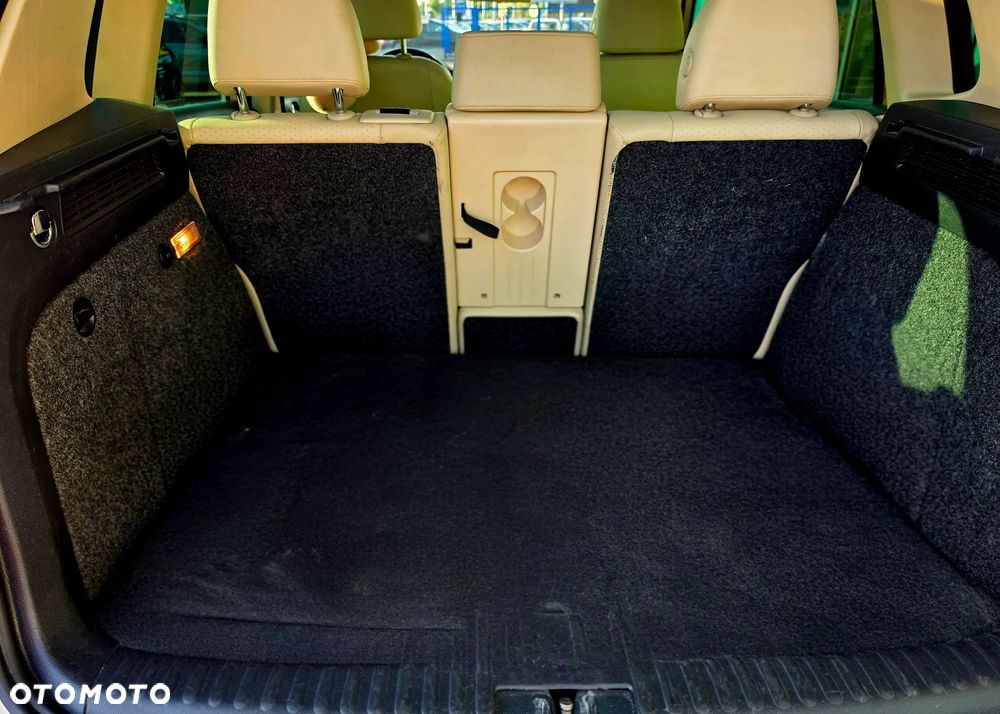 Volkswagen Tiguan - 11