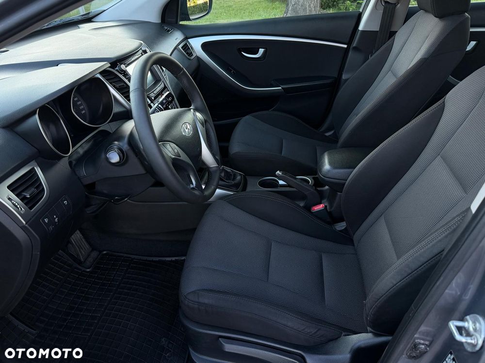 Hyundai i30 1.4 Premium - 14