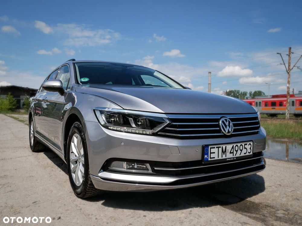 Volkswagen Passat 2.0 TDI SCR DSG Highline - 20